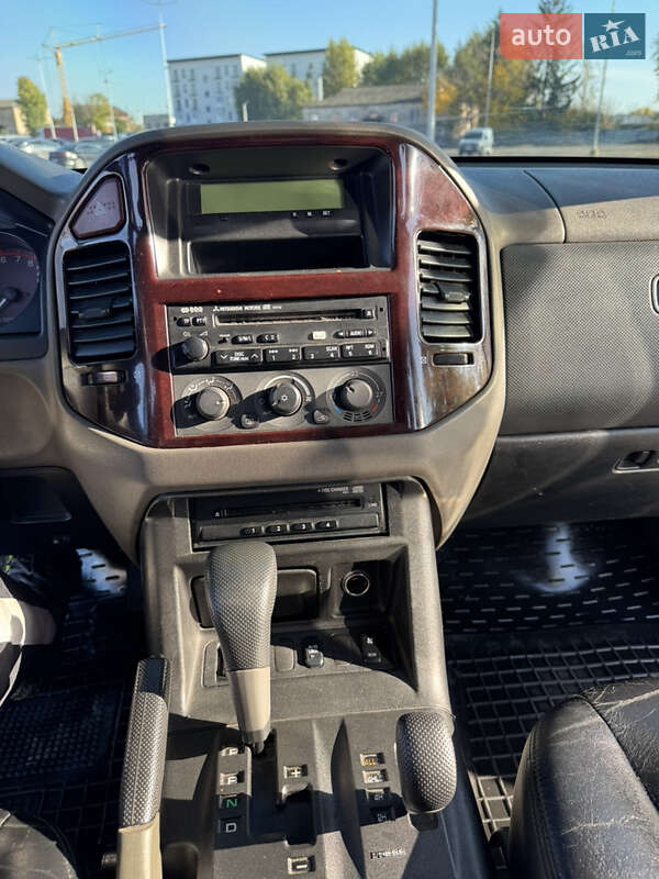 Внедорожник / Кроссовер Mitsubishi Pajero Wagon 2002 в Тернополе фото 23 Внедорожник / Кроссовер Mitsubishi Pajero Wagon 2002 в Тернополе