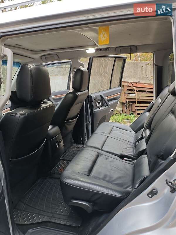 Внедорожник / Кроссовер Mitsubishi Pajero Wagon 2008 в Киеве