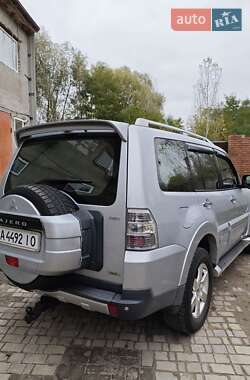 Позашляховик / Кросовер Mitsubishi Pajero Wagon 2008 в 