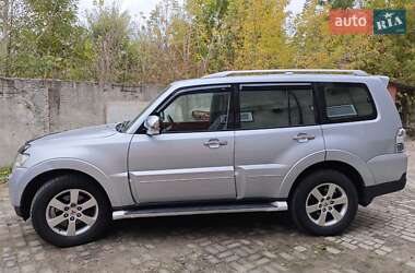 Позашляховик / Кросовер Mitsubishi Pajero Wagon 2008 в 