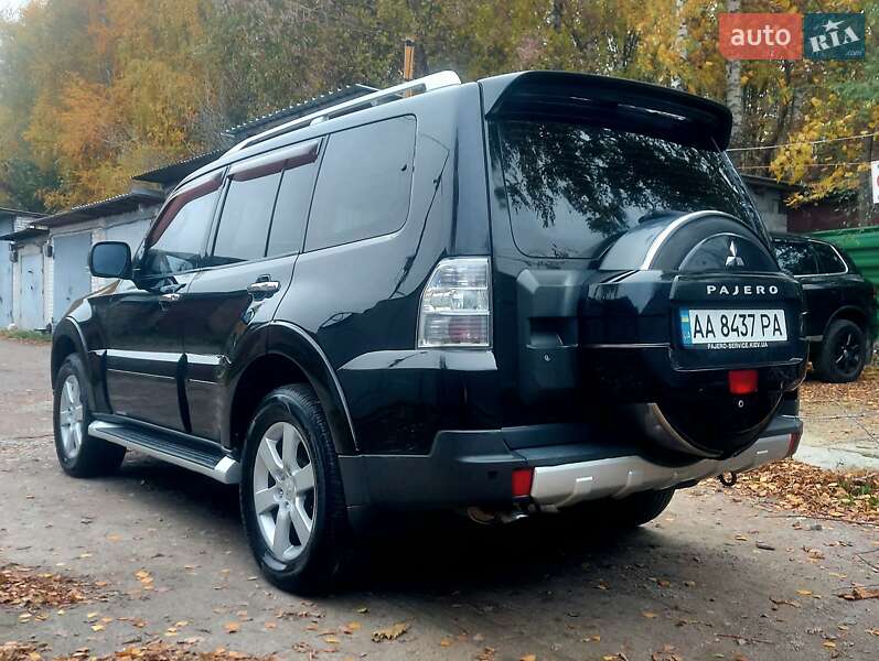 Внедорожник / Кроссовер Mitsubishi Pajero Wagon 2007 в Киеве фото 5 Внедорожник / Кроссовер Mitsubishi Pajero Wagon 2007 в Киеве
