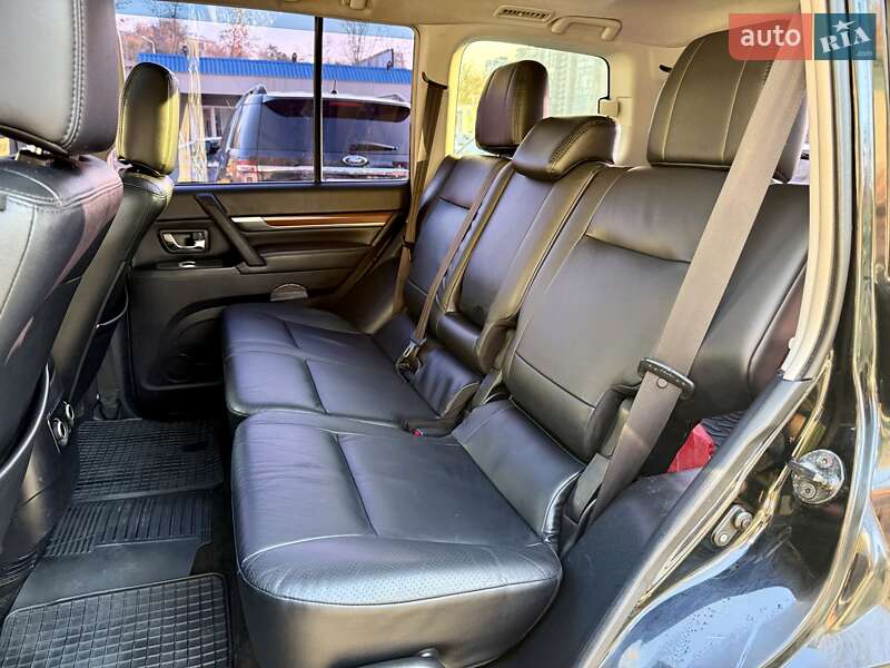 Внедорожник / Кроссовер Mitsubishi Pajero Wagon 2008 в Харькове фото 9 Внедорожник / Кроссовер Mitsubishi Pajero Wagon 2008 в Харькове