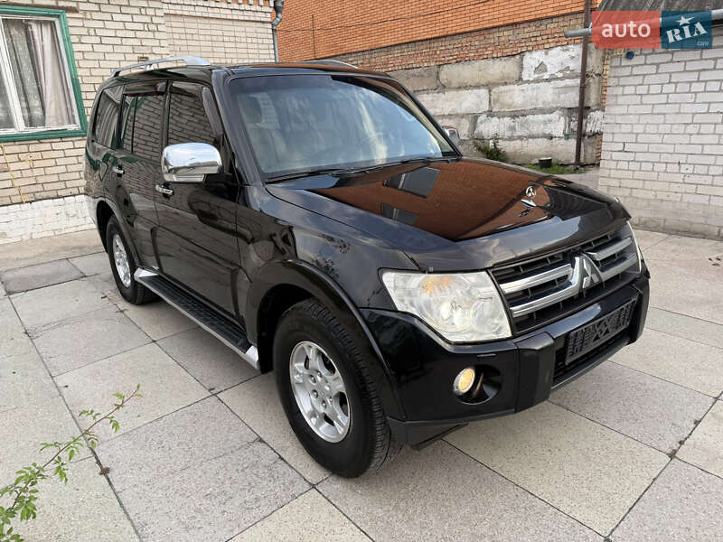 Внедорожник / Кроссовер Mitsubishi Pajero Wagon 2007 в Днепре