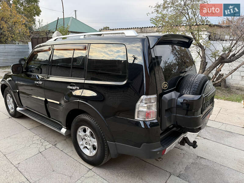 Внедорожник / Кроссовер Mitsubishi Pajero Wagon 2007 в Днепре