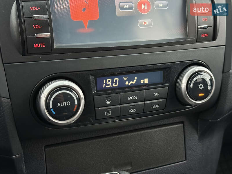 Позашляховик / Кросовер Mitsubishi Pajero Wagon 2010 в Києві