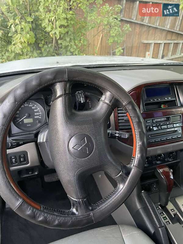 Позашляховик / Кросовер Mitsubishi Pajero Wagon 2005 в Ужгороді фото 4 Позашляховик / Кросовер Mitsubishi Pajero Wagon 2005 в Ужгороді