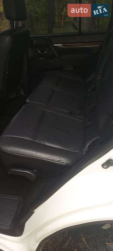 Внедорожник / Кроссовер Mitsubishi Pajero Wagon 2011 в Александрие