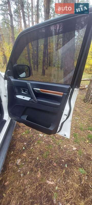 Внедорожник / Кроссовер Mitsubishi Pajero Wagon 2011 в Александрие