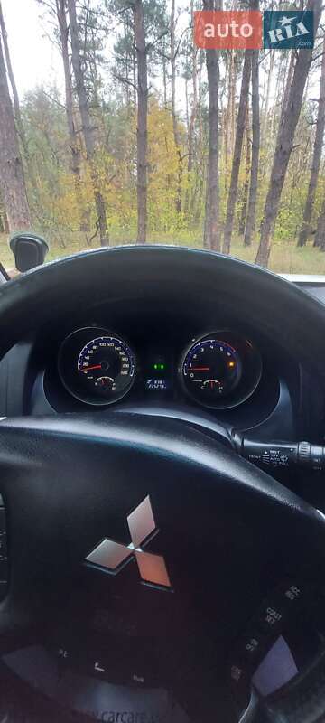 Внедорожник / Кроссовер Mitsubishi Pajero Wagon 2011 в Александрие