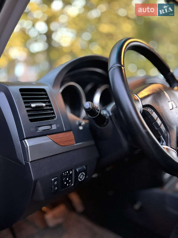 Внедорожник / Кроссовер Mitsubishi Pajero Wagon 2007 в Полтаве фото 13 Внедорожник / Кроссовер Mitsubishi Pajero Wagon 2007 в Полтаве