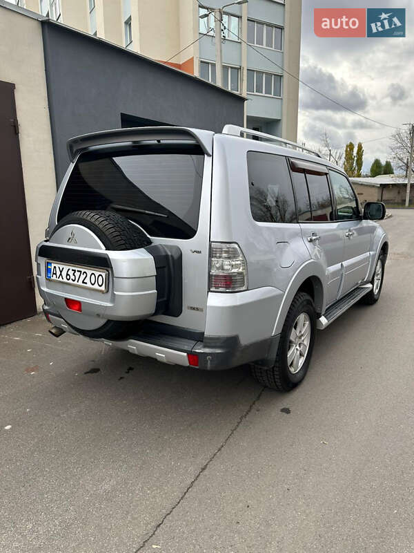 Внедорожник / Кроссовер Mitsubishi Pajero Wagon 2007 в Харькове фото 9 Внедорожник / Кроссовер Mitsubishi Pajero Wagon 2007 в Харькове