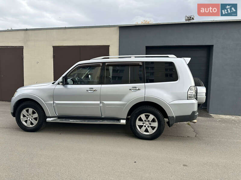 Внедорожник / Кроссовер Mitsubishi Pajero Wagon 2007 в Харькове фото 2 Внедорожник / Кроссовер Mitsubishi Pajero Wagon 2007 в Харькове
