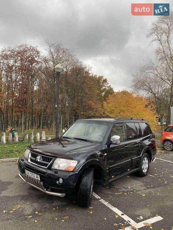 Внедорожник / Кроссовер Mitsubishi Pajero Wagon 2005 в Киеве фото Внедорожник / Кроссовер Mitsubishi Pajero Wagon 2005 в Киеве