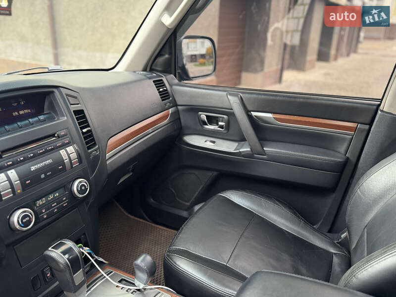 Внедорожник / Кроссовер Mitsubishi Pajero Wagon 2008 в Ивано-Франковске фото 21 Внедорожник / Кроссовер Mitsubishi Pajero Wagon 2008 в Ивано-Франковске