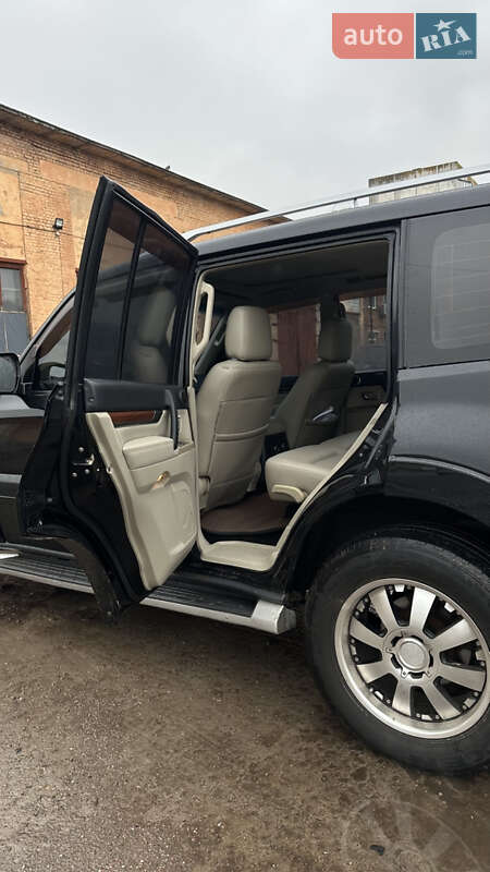 Внедорожник / Кроссовер Mitsubishi Pajero Wagon 2007 в Чернигове фото 7 Внедорожник / Кроссовер Mitsubishi Pajero Wagon 2007 в Чернигове