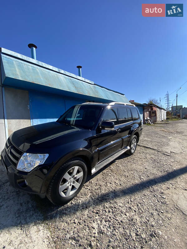 Внедорожник / Кроссовер Mitsubishi Pajero Wagon 2008 в Тернополе фото Внедорожник / Кроссовер Mitsubishi Pajero Wagon 2008 в Тернополе