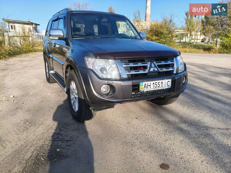 Внедорожник / Кроссовер Mitsubishi Pajero Wagon 2012 в Запорожье