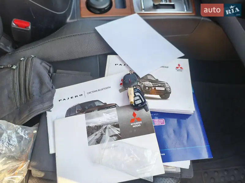 Внедорожник / Кроссовер Mitsubishi Pajero Wagon 2012 в Запорожье документ