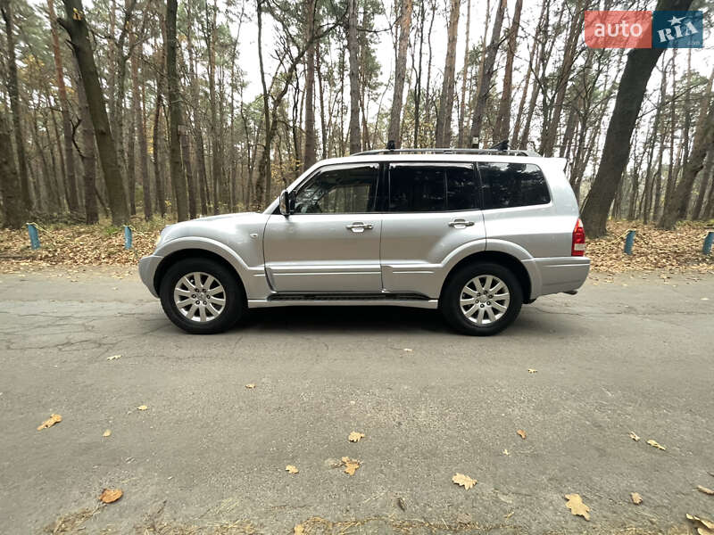 Mitsubishi Pajero Wagon 2005