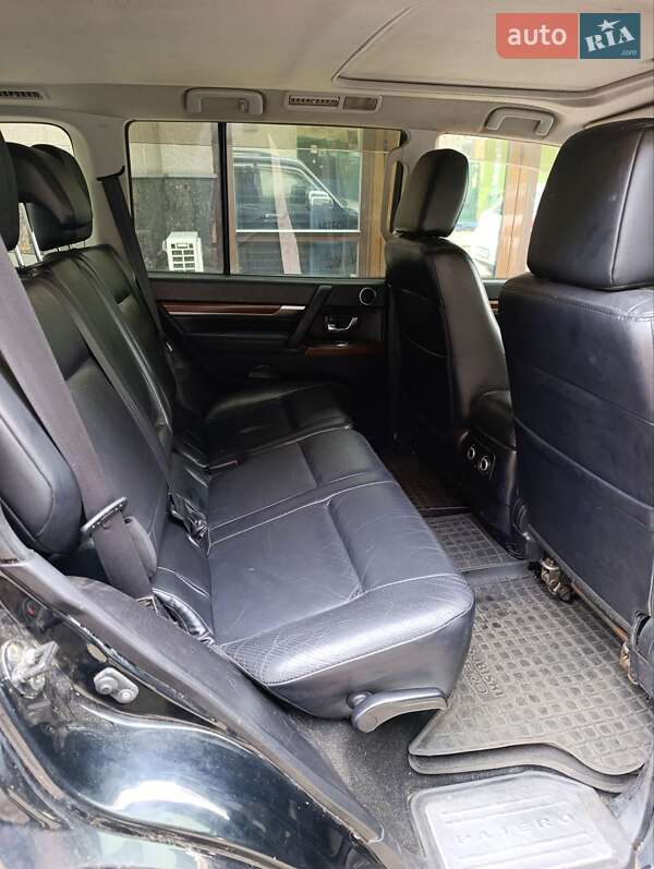 Внедорожник / Кроссовер Mitsubishi Pajero Wagon 2010 в Одессе фото 14 Внедорожник / Кроссовер Mitsubishi Pajero Wagon 2010 в Одессе