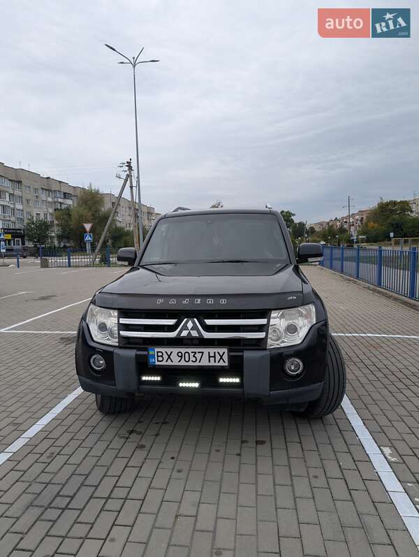 Внедорожник / Кроссовер Mitsubishi Pajero Wagon 2008 в Славуте фото 3 Внедорожник / Кроссовер Mitsubishi Pajero Wagon 2008 в Славуте