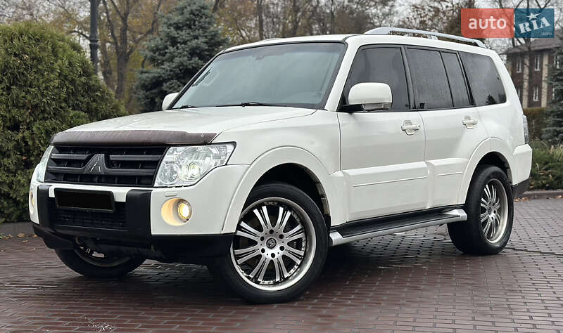 Позашляховик / Кросовер Mitsubishi Pajero Wagon 2009 в Дніпрі фото 4 Позашляховик / Кросовер Mitsubishi Pajero Wagon 2009 в Дніпрі
