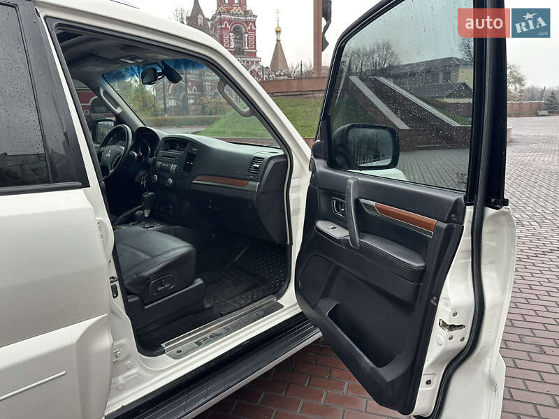 Позашляховик / Кросовер Mitsubishi Pajero Wagon 2009 в Дніпрі фото 31 Позашляховик / Кросовер Mitsubishi Pajero Wagon 2009 в Дніпрі