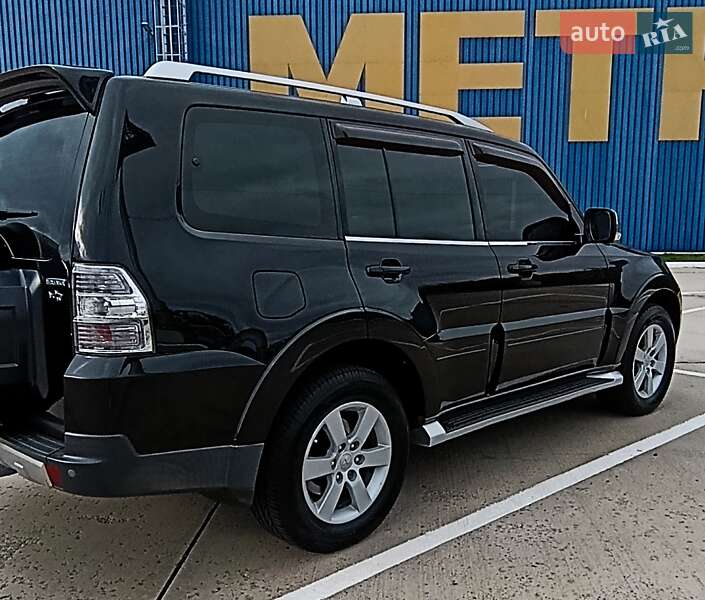 Позашляховик / Кросовер Mitsubishi Pajero Wagon 2008 в Одесі