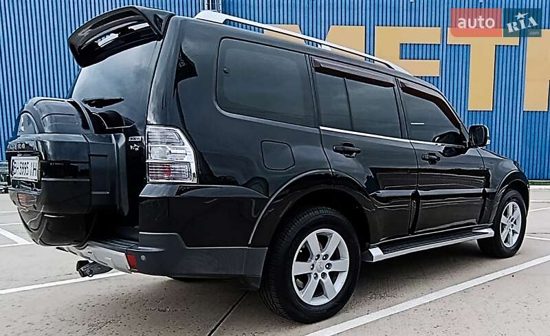 Позашляховик / Кросовер Mitsubishi Pajero Wagon 2008 в Одесі