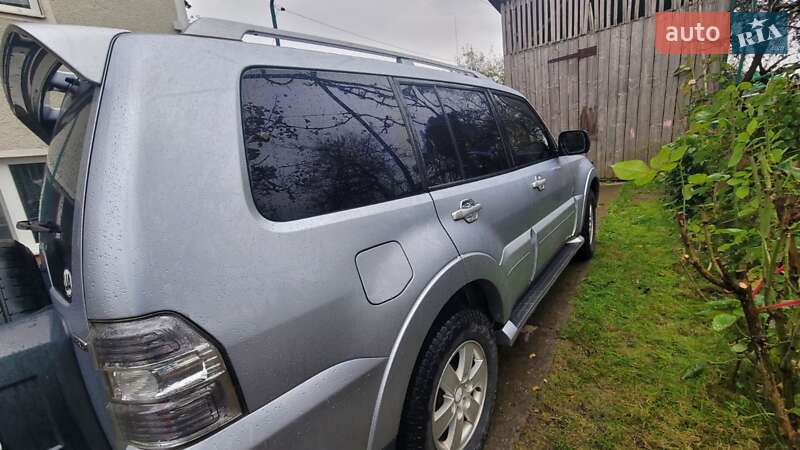 Внедорожник / Кроссовер Mitsubishi Pajero Wagon 2006 в Ужгороде