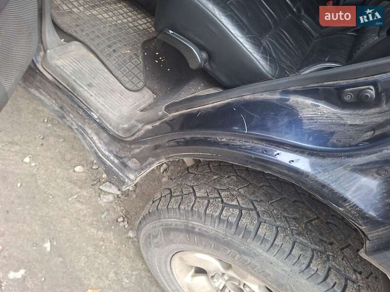 Позашляховик / Кросовер Mitsubishi Pajero Wagon 2002 в Києві