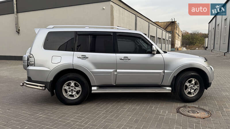Позашляховик / Кросовер Mitsubishi Pajero Wagon 2008 в Києві фото 6 Позашляховик / Кросовер Mitsubishi Pajero Wagon 2008 в Києві