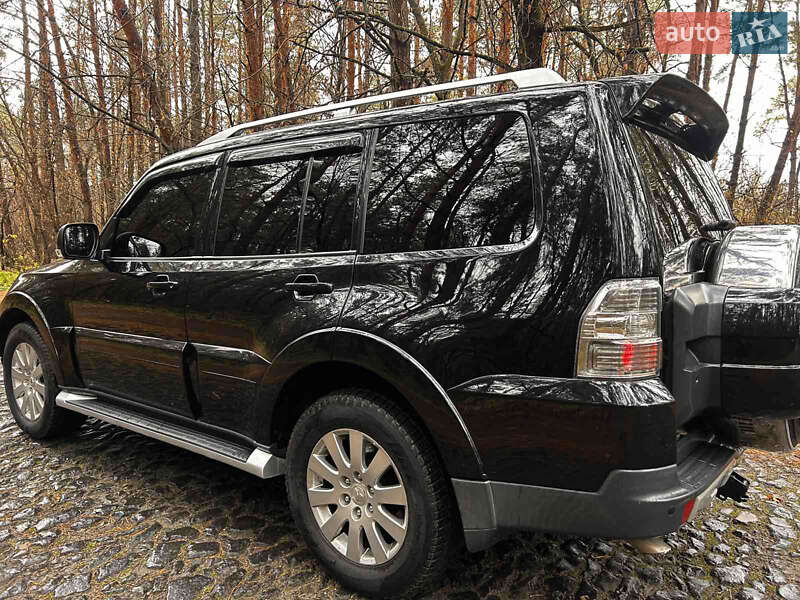 Позашляховик / Кросовер Mitsubishi Pajero Wagon 2007 в Кременці фото 8 Позашляховик / Кросовер Mitsubishi Pajero Wagon 2007 в Кременці