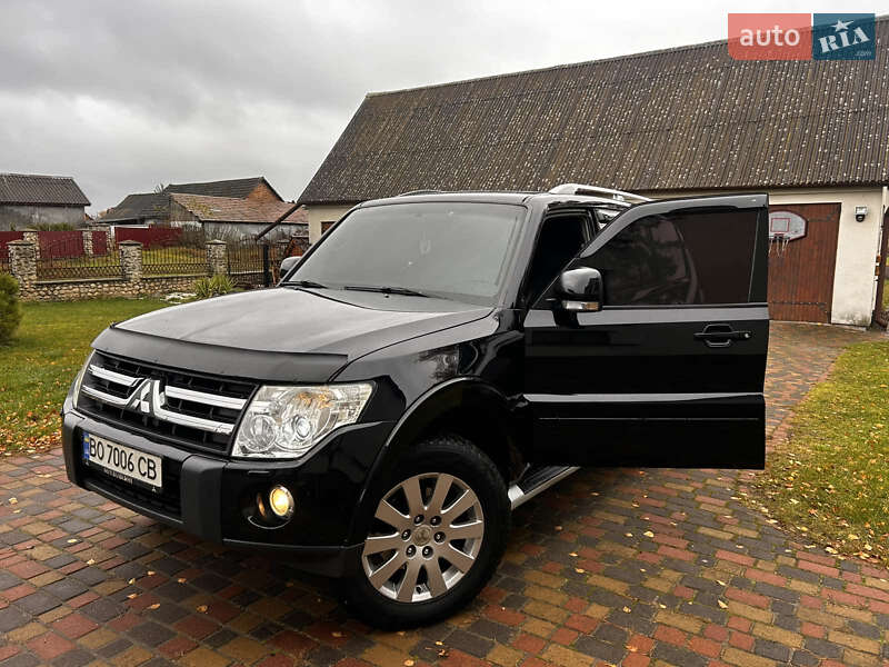 Позашляховик / Кросовер Mitsubishi Pajero Wagon 2007 в Кременці фото 14 Позашляховик / Кросовер Mitsubishi Pajero Wagon 2007 в Кременці