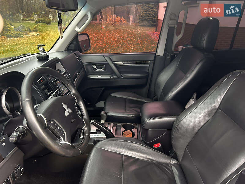 Позашляховик / Кросовер Mitsubishi Pajero Wagon 2007 в Кременці фото 29 Позашляховик / Кросовер Mitsubishi Pajero Wagon 2007 в Кременці