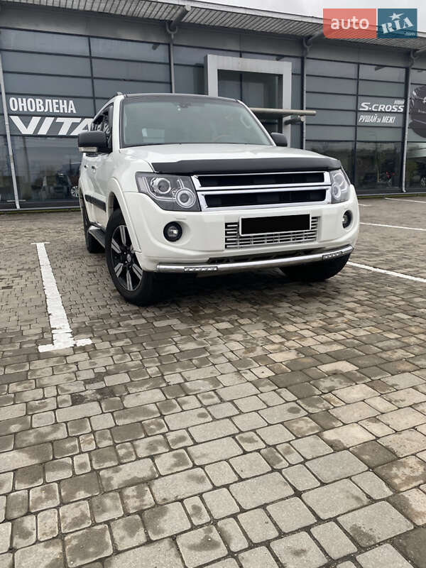 Позашляховик / Кросовер Mitsubishi Pajero Wagon 2011 в Харкові фото 3 Позашляховик / Кросовер Mitsubishi Pajero Wagon 2011 в Харкові