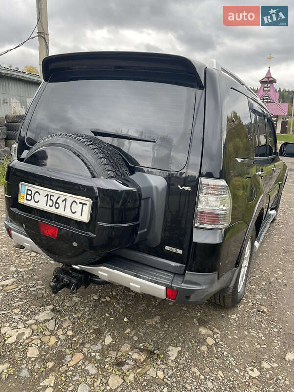 Позашляховик / Кросовер Mitsubishi Pajero Wagon 2007 в Славському