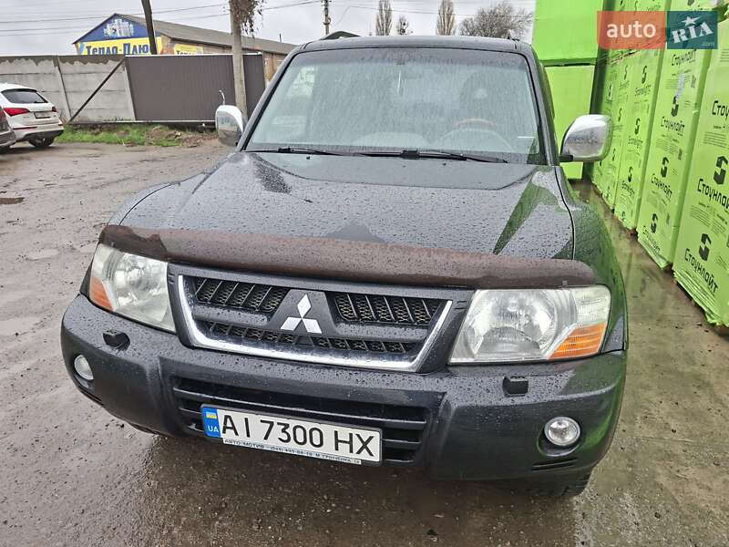 Позашляховик / Кросовер Mitsubishi Pajero Wagon 2005 в Києві
