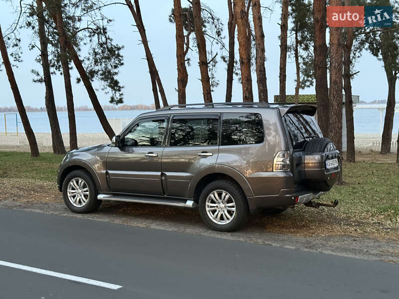Позашляховик / Кросовер Mitsubishi Pajero Wagon 2013 в Черкасах фото 5 Позашляховик / Кросовер Mitsubishi Pajero Wagon 2013 в Черкасах