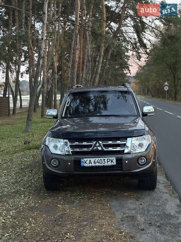 Позашляховик / Кросовер Mitsubishi Pajero Wagon 2013 в Черкасах фото 8 Позашляховик / Кросовер Mitsubishi Pajero Wagon 2013 в Черкасах