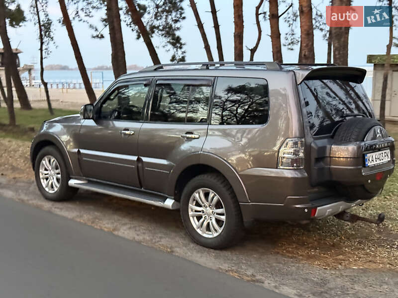 Позашляховик / Кросовер Mitsubishi Pajero Wagon 2013 в Черкасах фото 14 Позашляховик / Кросовер Mitsubishi Pajero Wagon 2013 в Черкасах