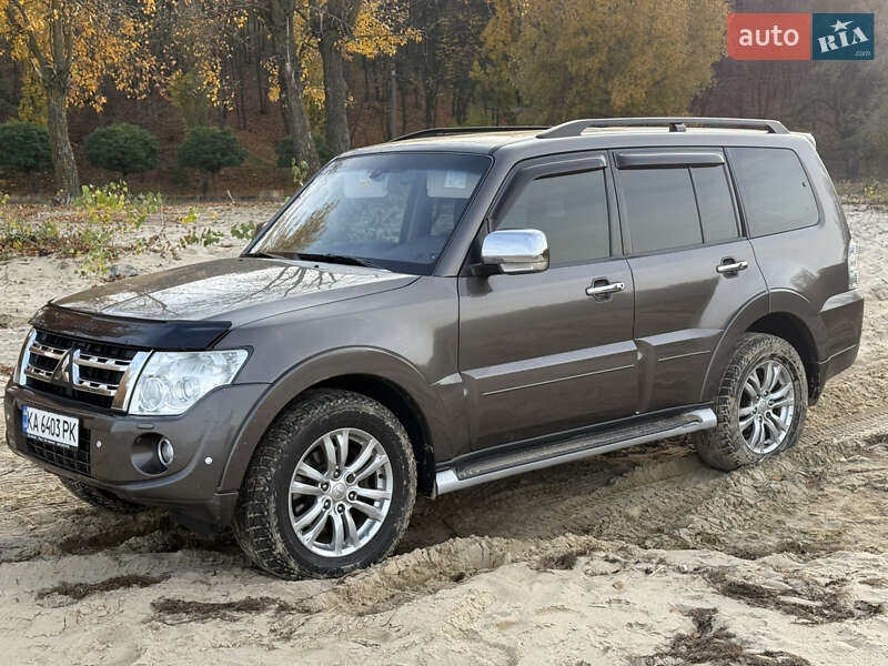 Позашляховик / Кросовер Mitsubishi Pajero Wagon 2013 в Черкасах фото 23 Позашляховик / Кросовер Mitsubishi Pajero Wagon 2013 в Черкасах