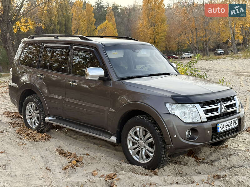 Позашляховик / Кросовер Mitsubishi Pajero Wagon 2013 в Черкасах фото 25 Позашляховик / Кросовер Mitsubishi Pajero Wagon 2013 в Черкасах