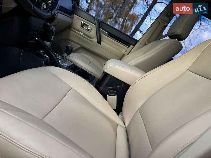 Позашляховик / Кросовер Mitsubishi Pajero Wagon 2008 в Охтирці фото 28 Позашляховик / Кросовер Mitsubishi Pajero Wagon 2008 в Охтирці