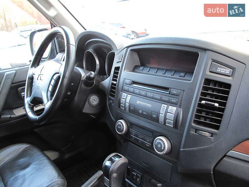 Внедорожник / Кроссовер Mitsubishi Pajero Wagon 2007 в Киеве фото 57 Внедорожник / Кроссовер Mitsubishi Pajero Wagon 2007 в Киеве