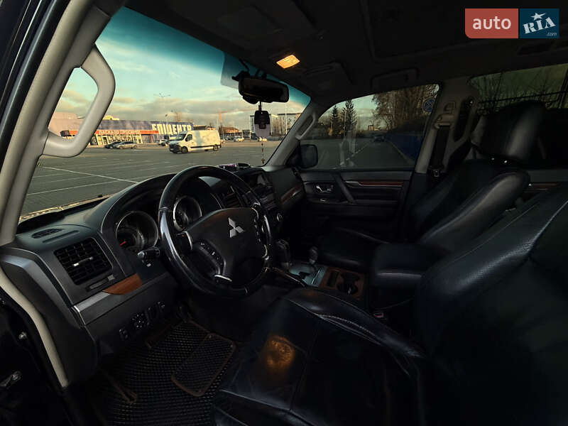 Внедорожник / Кроссовер Mitsubishi Pajero Wagon 2008 в Тернополе