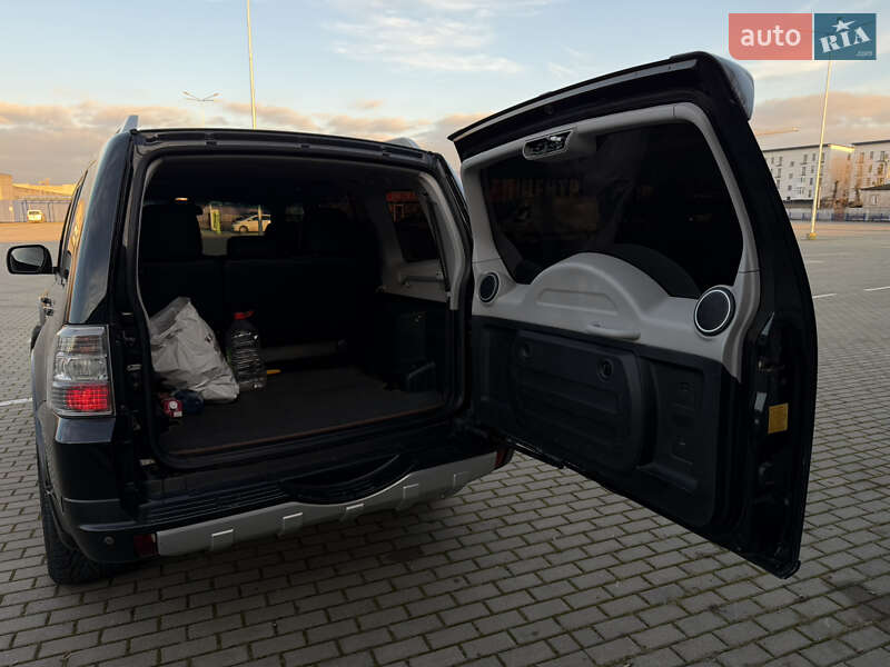 Внедорожник / Кроссовер Mitsubishi Pajero Wagon 2008 в Тернополе