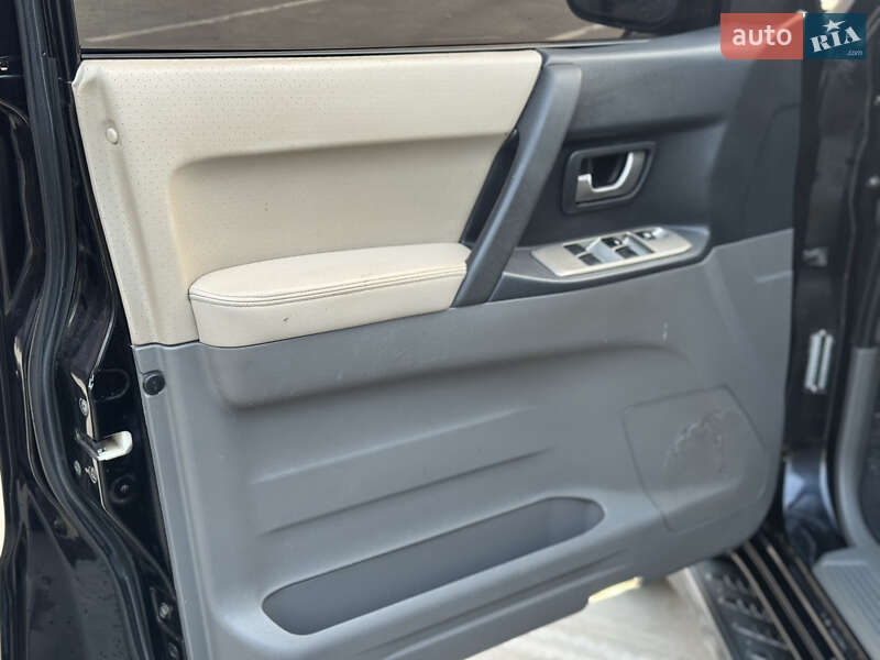 Позашляховик / Кросовер Mitsubishi Pajero Wagon 2007 в Дніпрі фото 15 Позашляховик / Кросовер Mitsubishi Pajero Wagon 2007 в Дніпрі