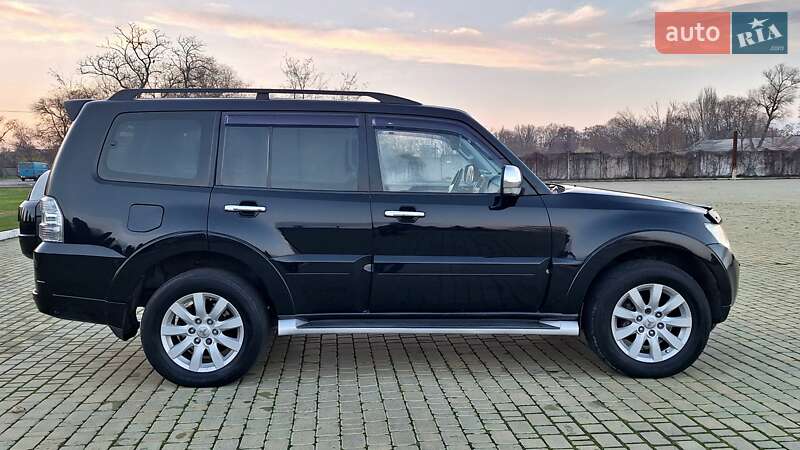 Внедорожник / Кроссовер Mitsubishi Pajero Wagon 2010 в Одессе