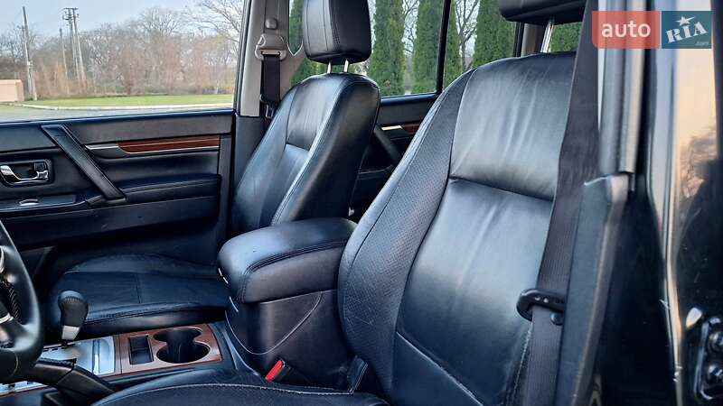 Внедорожник / Кроссовер Mitsubishi Pajero Wagon 2010 в Одессе